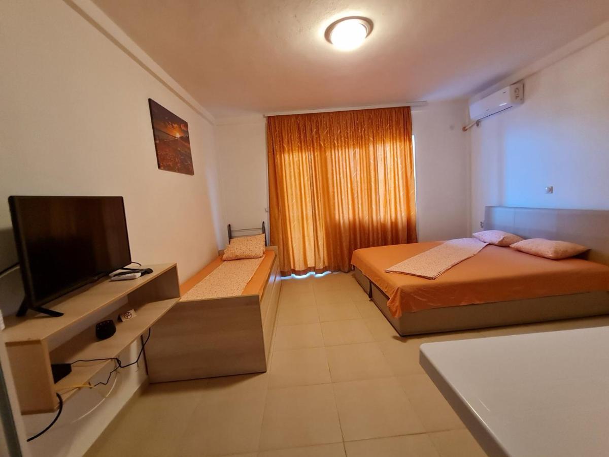 Stefan Apartment *
